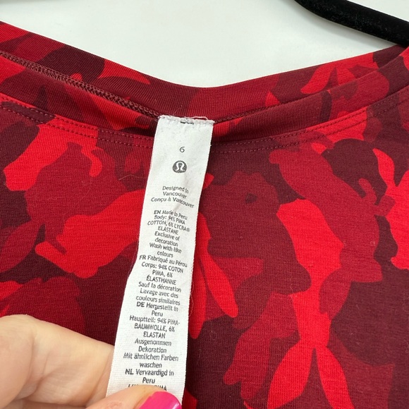 Lululemon New Year Cates Crop T-shirt Year of Rabbit Size 6 $68 - Picture 4 of 5
